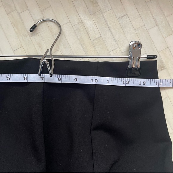 Quince Ultra-Stretch Ponte Pintuck Ankle Pants size Medium in Black - Picture 7 of 11